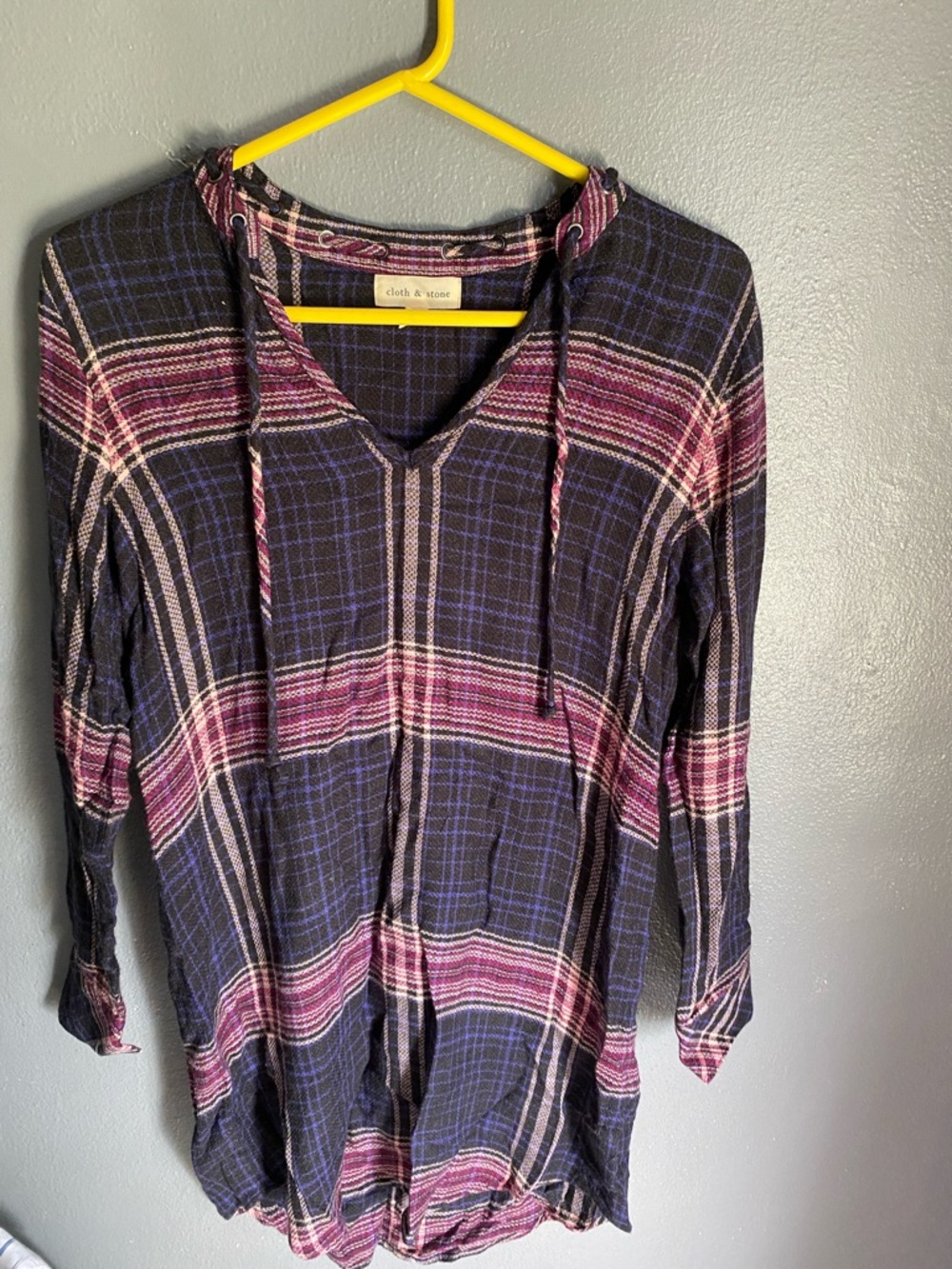 cloth & stone Navy and Pink Plaid Hooded V-Neck Tunic